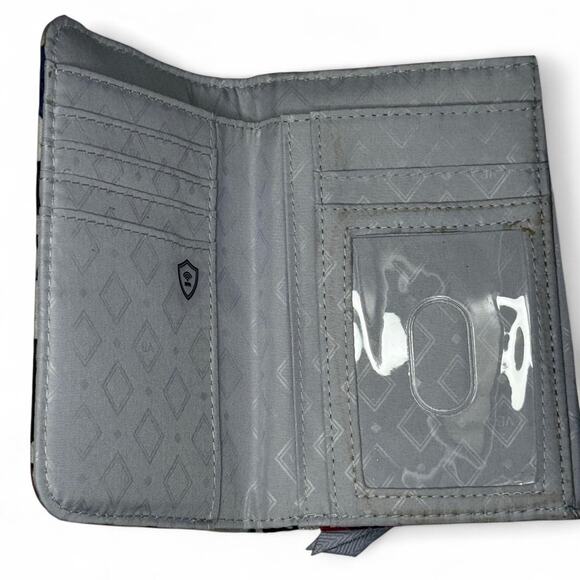 Vera Bradley quilted floral print wallet - Picture 4 of 8